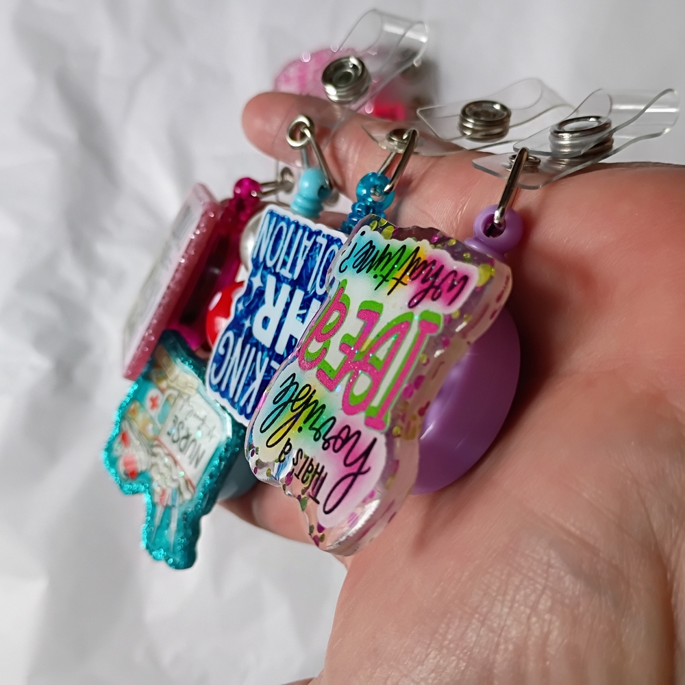 Nurse Badge Reels, 5 Piece Bundle, Retractable Pull - Picture 9 of 10